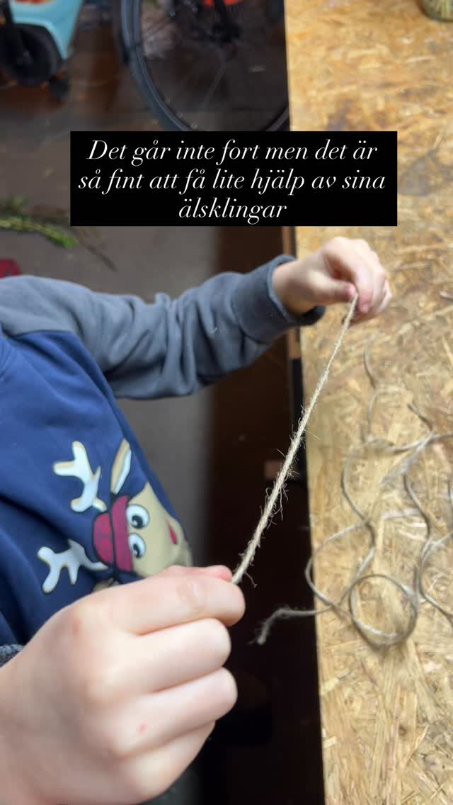 Instagram post from blomstrande.tradgard. This post is in position 9.